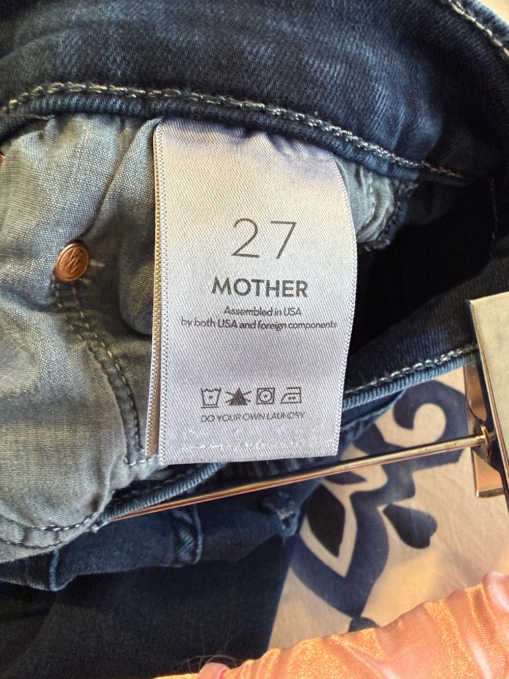 MOTHER weekender fray mid-rise flare jeans - Picture 2 of 7